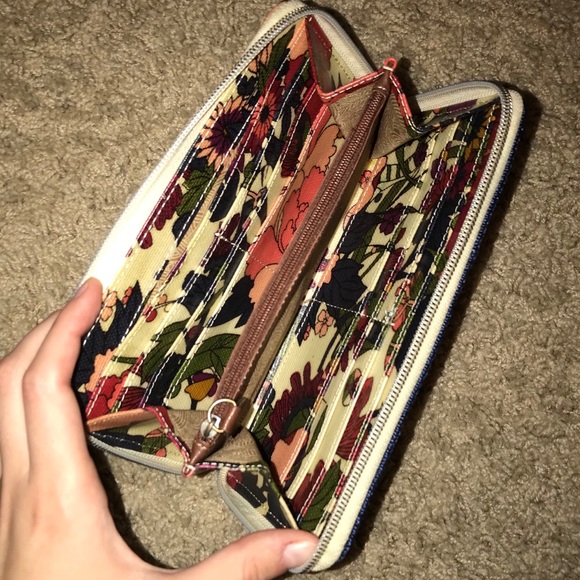 Sakroots Large Floral Wallet - Picture 5 of 5